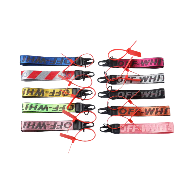 Breloc Tip Curea Streetwear – Accesoriu Chei / Adidași
